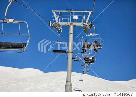 Ski lift at a ski resort 41419568