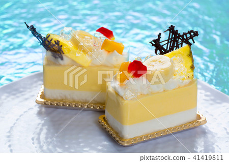 Summer fruit cake Summer fruit cake 41419811