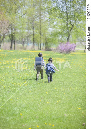 弟弟和妹妹 41420369