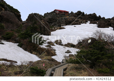 通往Hayatei山峰的避風港和Hayate Ikebimashi神社 通往Hayatei山峰的避風港和Hayate Ikebimashi神社 41424312