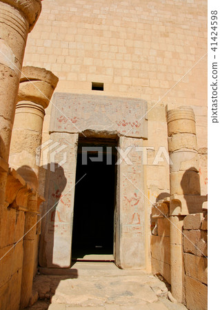 埃及·盧克索·哈特謝普蘇特女王的葬禮之家 41424598