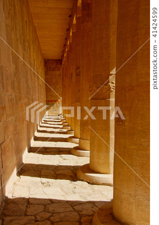 埃及石柱和迴廊 41424599