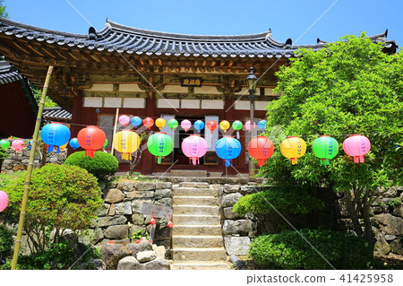 山寺的春天 山寺的春天 41425958