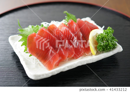 Skipjack with red lettuce 41433212