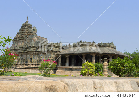 The Jain Temple, Brahma Jinalaya, Lakkundi 41433614