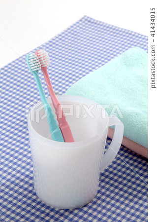Toothbrush Toothbrush 41434015