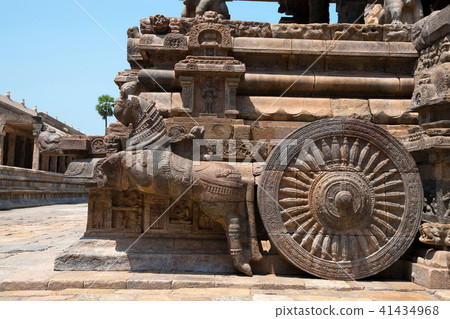 Galloping horses near steps, Airavatesvara Temple Galloping horses near steps, Airavatesvara Temple 41434968