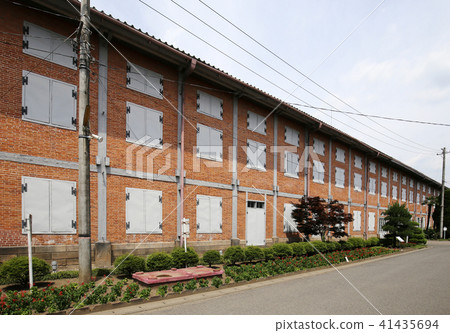 Tomioka Silk mill 41435694