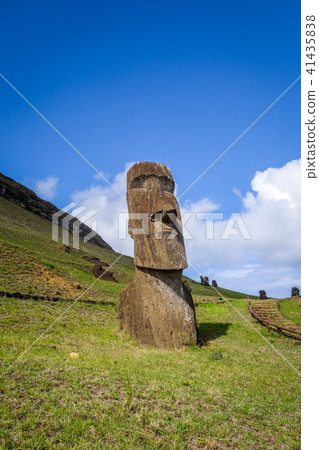 Moais statues, Rano Raraku volcano, easter island 41435838
