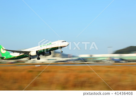 EVA Air 41436408