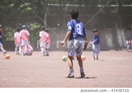 男孩足球 41436720