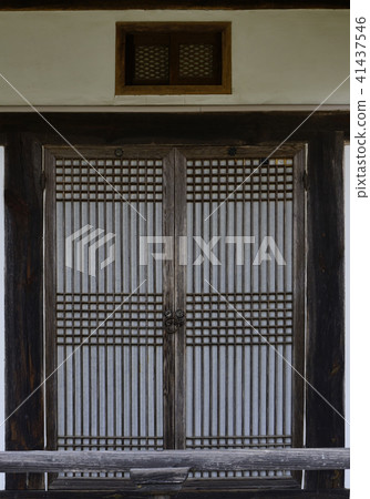 Gyeongbuk Important Folklore Material Window 227 41437546