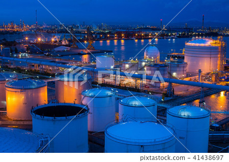 Big Industrial estate  a lot of oil tanks  41438697