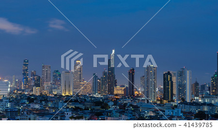 Smart city. Financial district and skyscraper 41439785