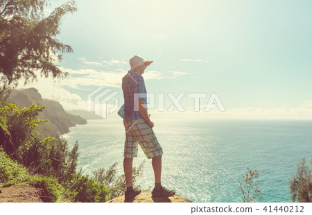 Hike in Na Pali 41440212