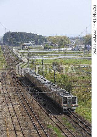 宇都宮線 211 系列(5 節列車:宇都宮⇔ 黑磯) 宇都宮線 211 系列(5 節列車:宇都宮⇔ 黑磯) 41440252