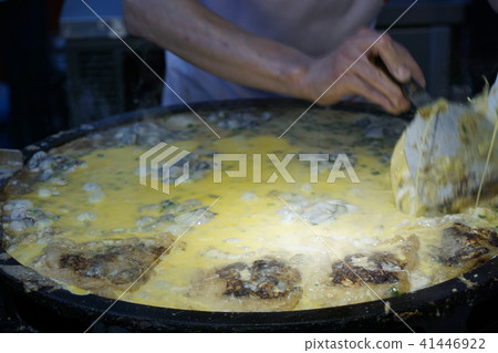 Oyster omelet 41446922