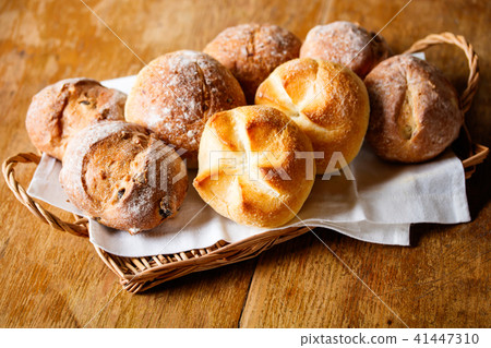 Various rolls 41447310