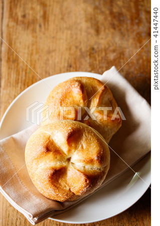 Kaiser roll Kaiser roll 41447440