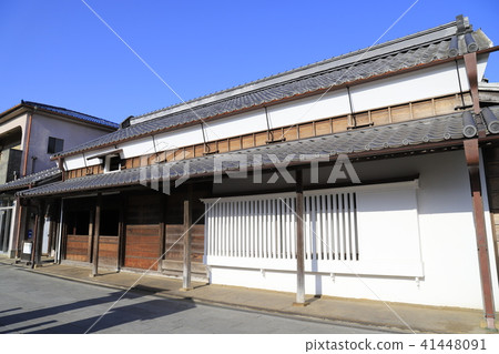 在千葉縣香取的Suigoro Sawara Onogawa河沿岸的街道 在千葉縣香取的Suigoro Sawara Onogawa河沿岸的街道 41448091