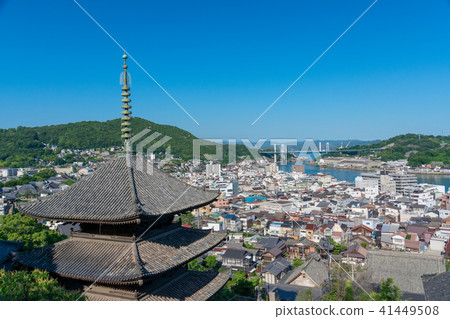 尾道的街道和Tenning寺的三重塔 尾道的街道和Tenning寺的三重塔 41449508