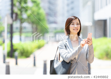 適合女性辦公室女士新鮮綠色OL商務套裝肖像新兵 適合女性辦公室女士新鮮綠色OL商務套裝肖像新兵 41449802