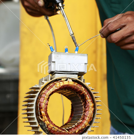 Repairing the engine 41450135