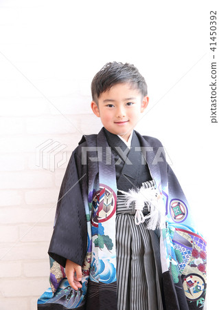 5 year old boy 41450392