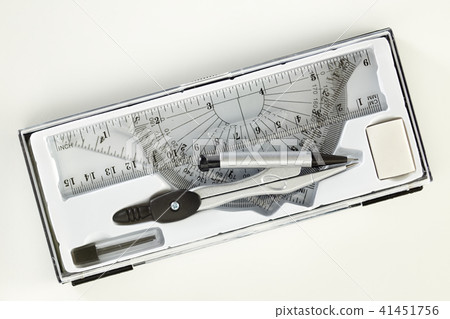 Set of mathematics school tools Set of mathematics school tools 41451756