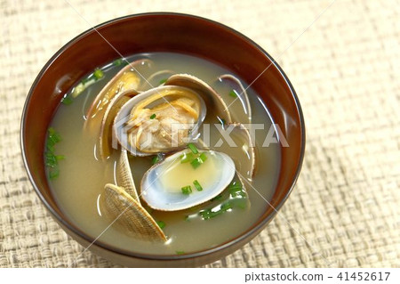 味噌湯配蛤蜊 41452617