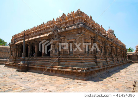 Agra-madapa, Airavatesvara Temple complex Agra-madapa, Airavatesvara Temple complex 41454390