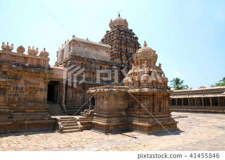 Chandikesvara Temple and Airavatesvara Temple 41455846