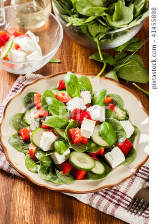Fresh spinach salad with feta Fresh spinach salad with feta 41455898
