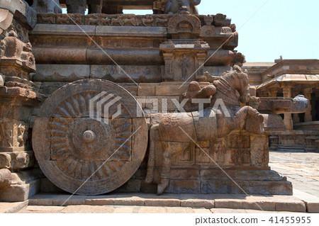 Galloping horses near steps, agra-mandapa Galloping horses near steps, agra-mandapa 41455955