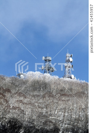 Snowy mountain and radio tower Snowy mountain and radio tower 41455957