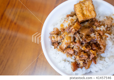 台灣 小吃 滷肉飯 肉燥飯 肉躁飯 油豆腐 Braised pork rice 台湾風肉そぼろ丼 台灣 小吃 滷肉飯 肉燥飯 肉躁飯 油豆腐 Braised pork rice 台湾風肉そぼろ丼 41457546
