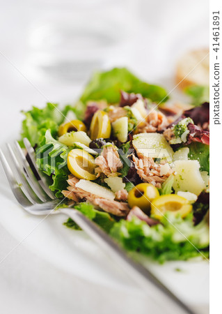 Tuna salad with parmesan and bread Tuna salad with parmesan and bread 41461891