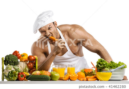 Man bodybuilder cook Man bodybuilder cook 41462280