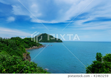 Beautiful Island and Sea. Beautiful Island and Sea. 41463259