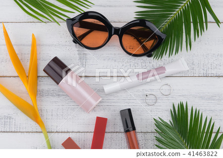 Sunglasses, cosmetic and skin care 41463822