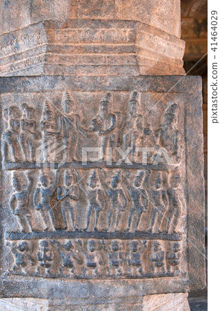 Inner pillars, agra-mandapa, Airavatesvara Temple Inner pillars, agra-mandapa, Airavatesvara Temple 41464029