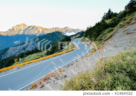 台灣南投石門山合肥山山路台灣合歡山 41464582