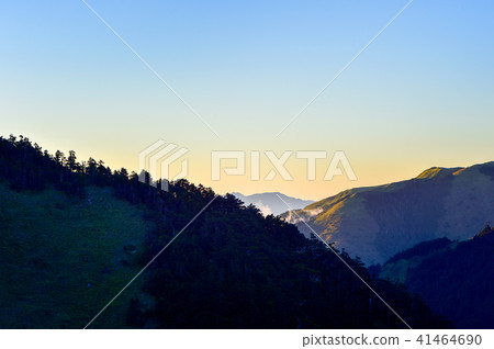 台灣 石門山 合歡山 山陵 山脈 山頂 山景 剪影 Taiwan Hehuan Mountain 41464690