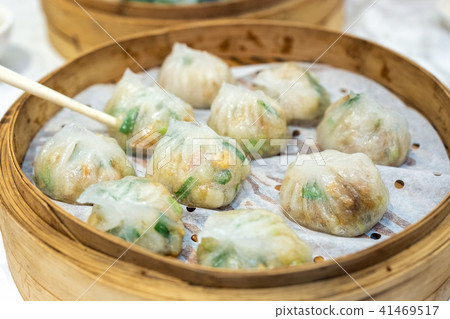 Ha gow vegetable filled in dough sheet 41469517