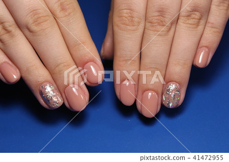 Hands with beautiful manicure 41472955