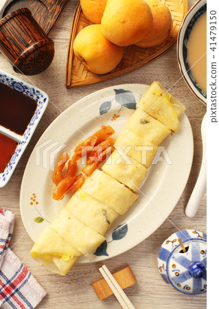 Egg pancake / Chinese omelet Egg pancake / Chinese omelet 41479150