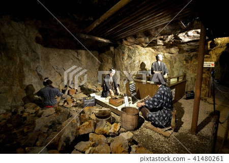 Ginko in Ikino Ginzan Reproduction of landscape in the Edo period with dolls 41480261