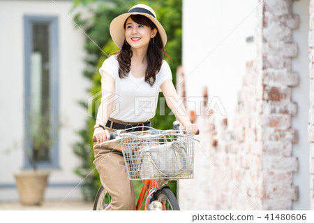Bicycle young lady cycling trip 41480606