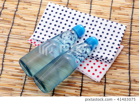 Ramune 41483075