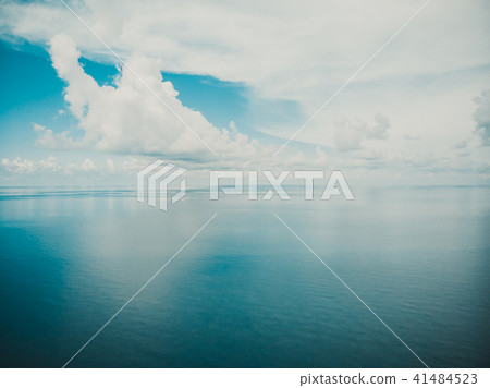 Aerial view of beautiful tropical beach and sea with palm and other tree in koh samui island 41484523